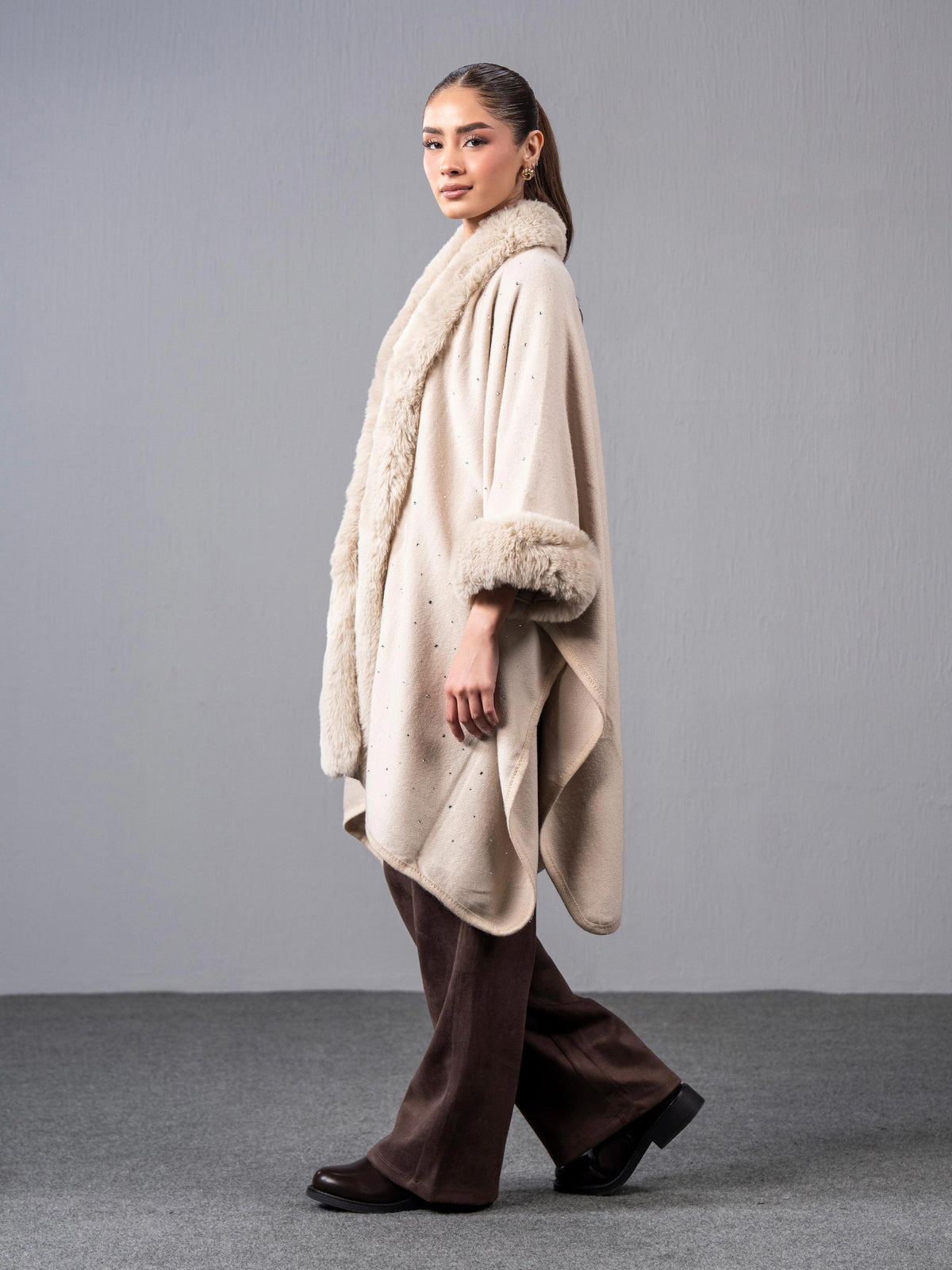 Woolen Fur Cape