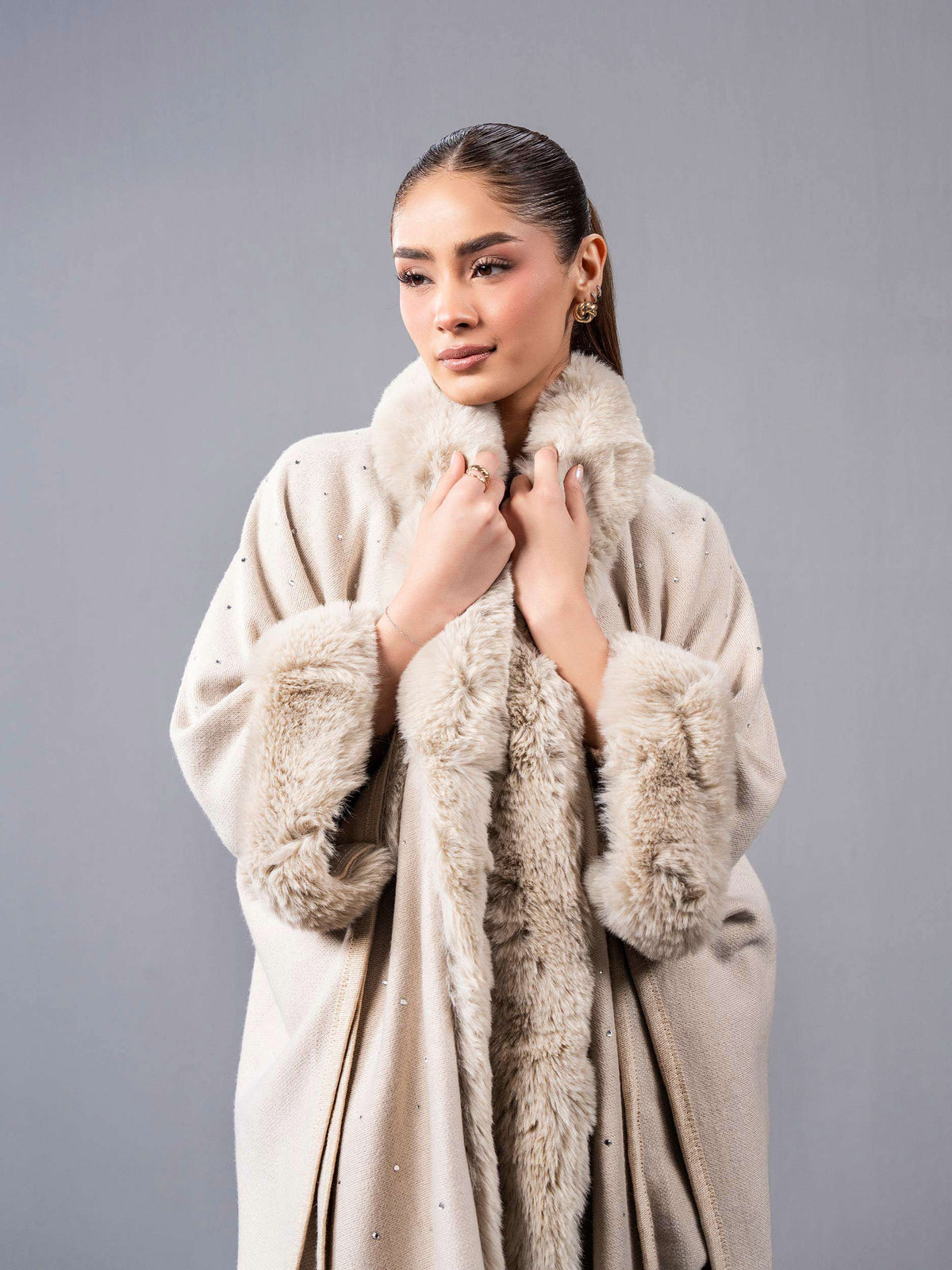 Woolen Fur Cape