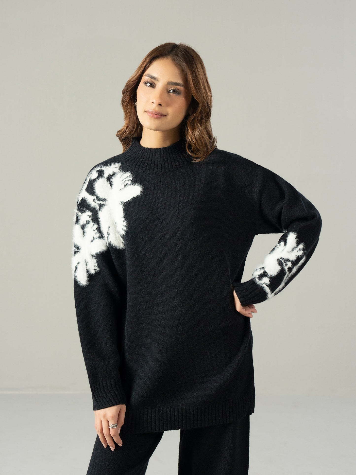 Knitted Co-ord Set- Embroidered