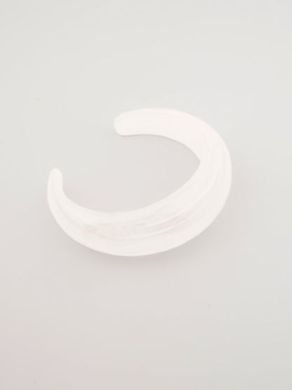Open Hand Cuff