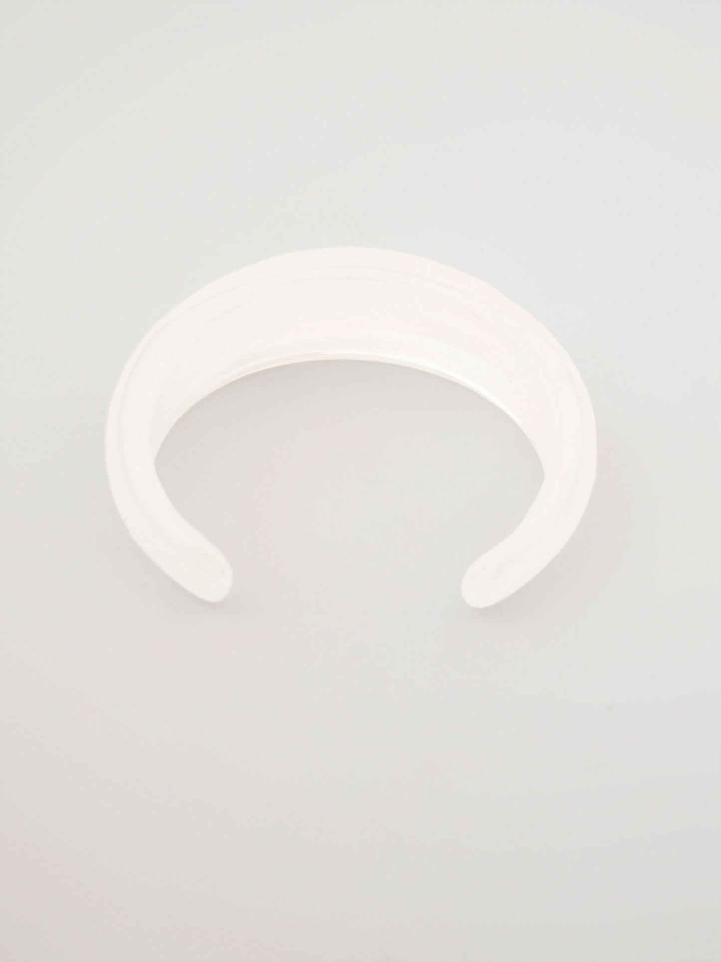 Open Hand Cuff