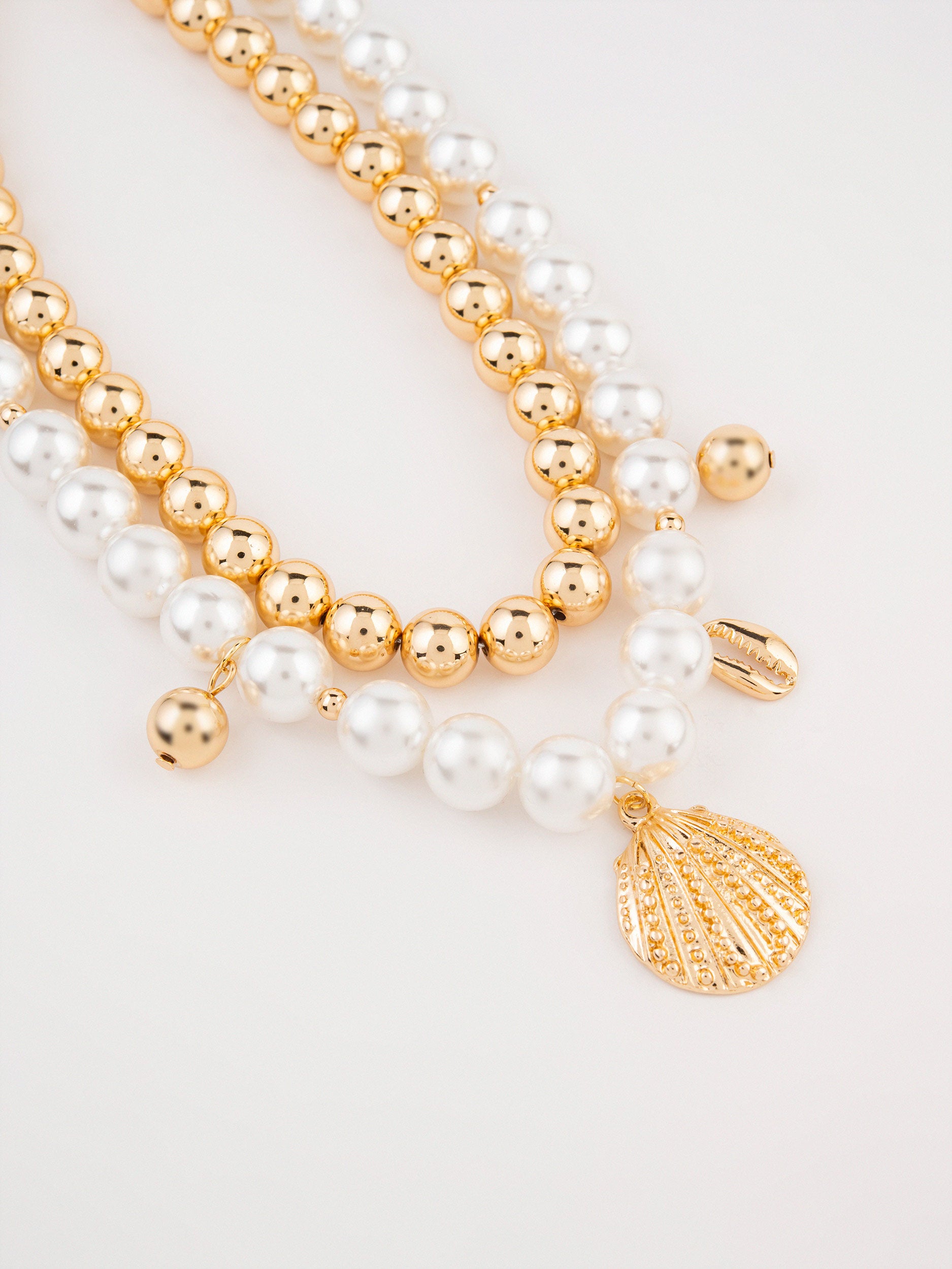 Pearl Beaded Necklace