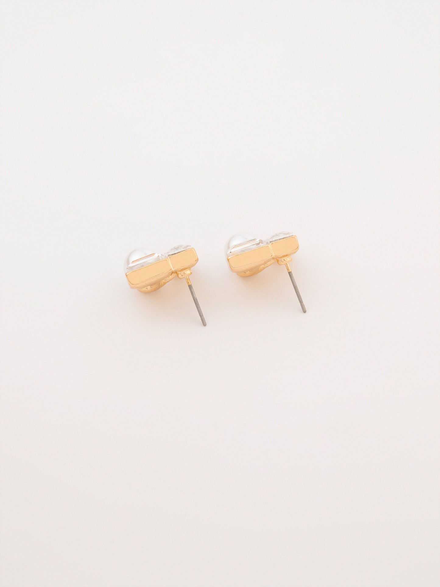 Geometric Studs