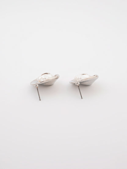 Sculpted Pearl Studs