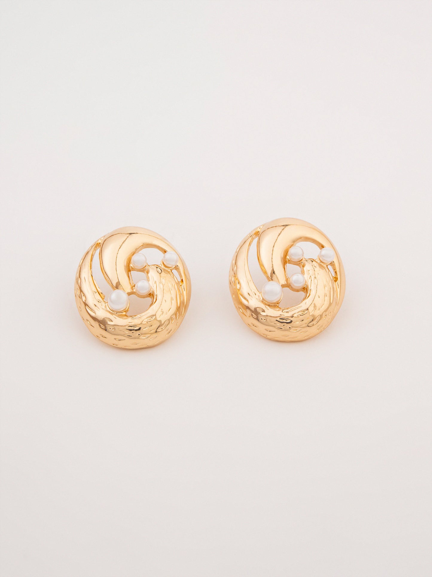 Swirl Pearl Studs
