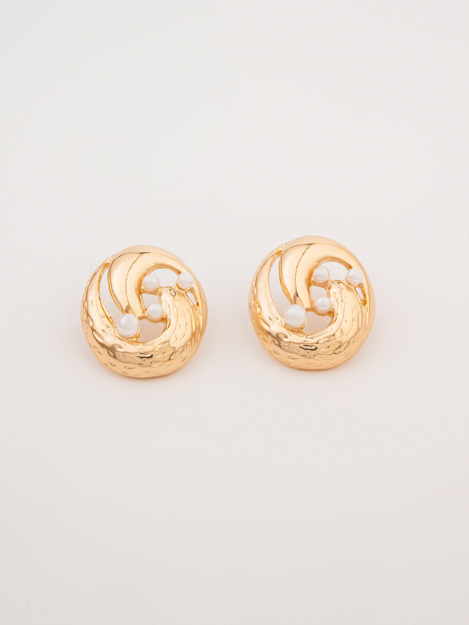 Swirl Pearl Studs