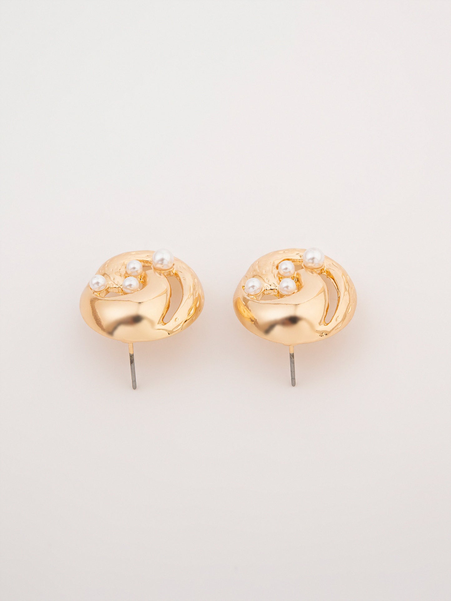 Swirl Pearl Studs