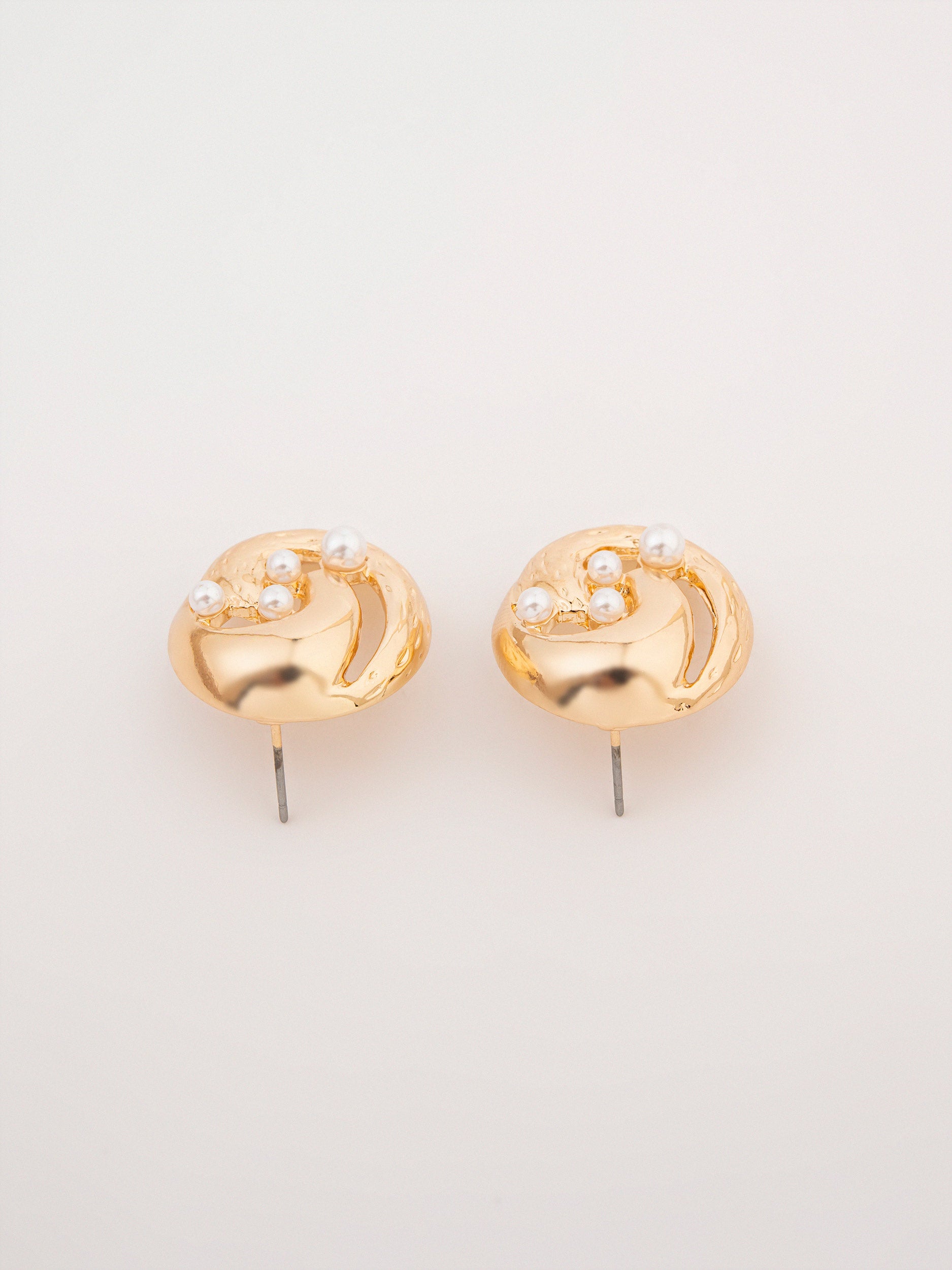 Swirl Pearl Studs