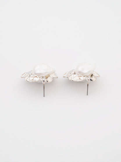 Pearl Studs