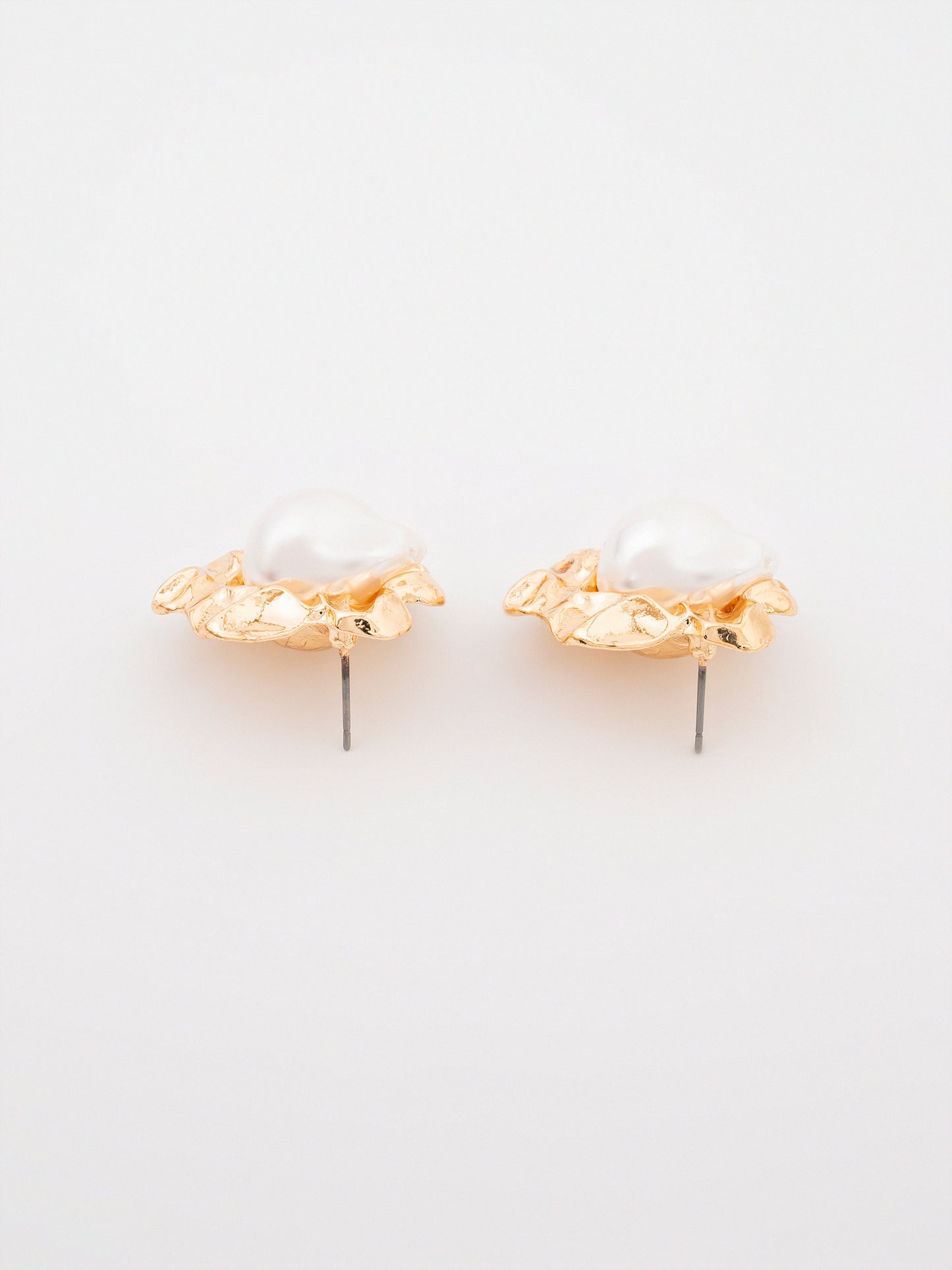 Pearl Studs