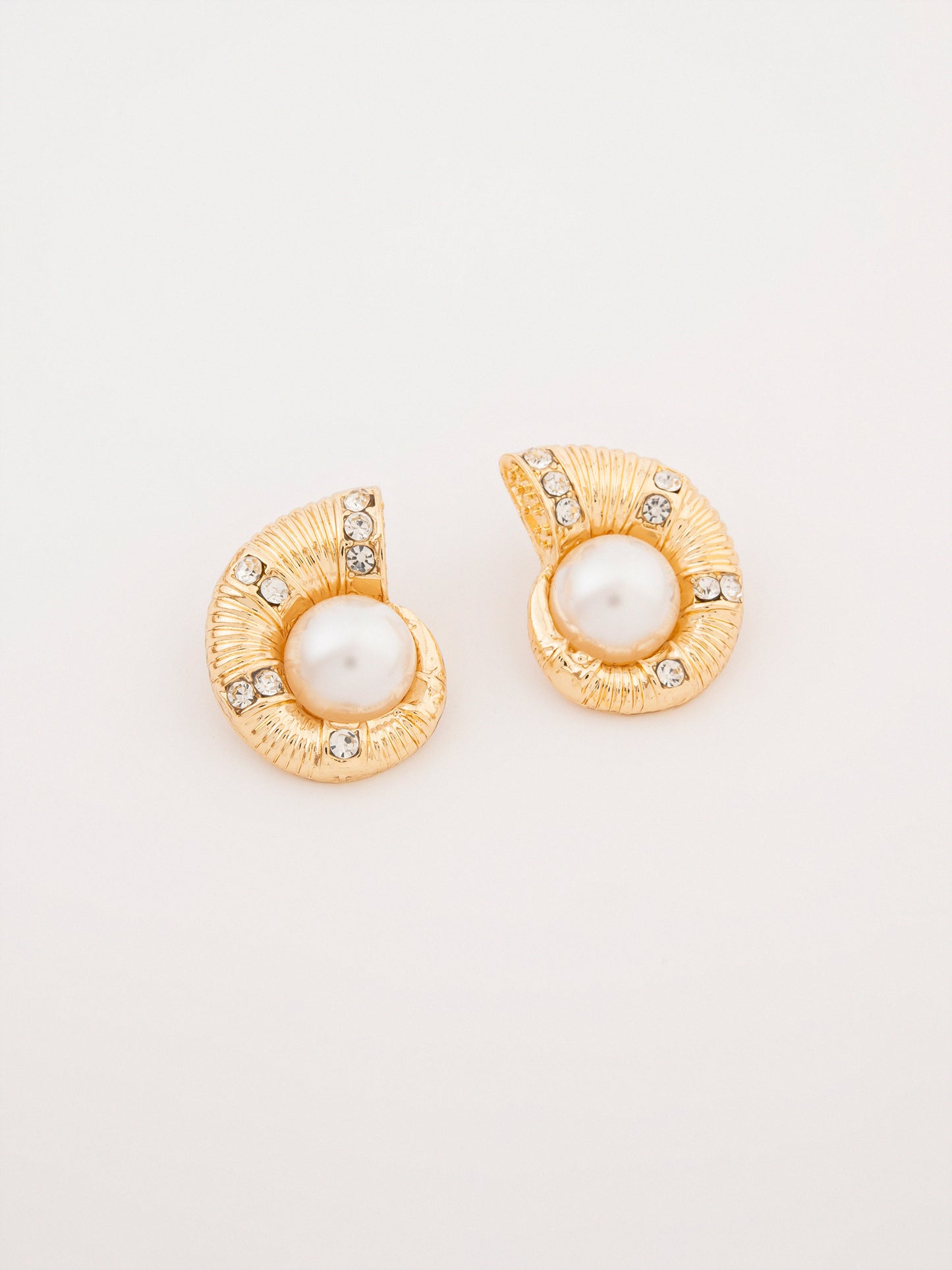 Pearl Studs