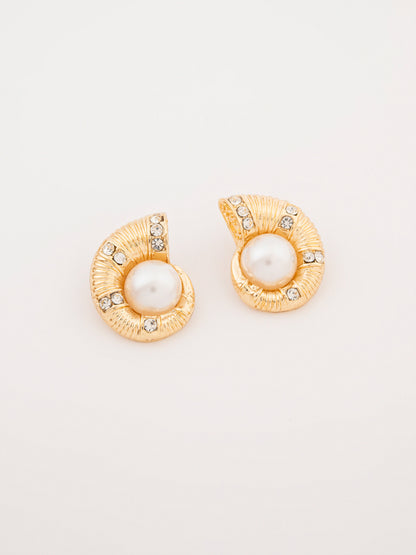 Pearl Studs