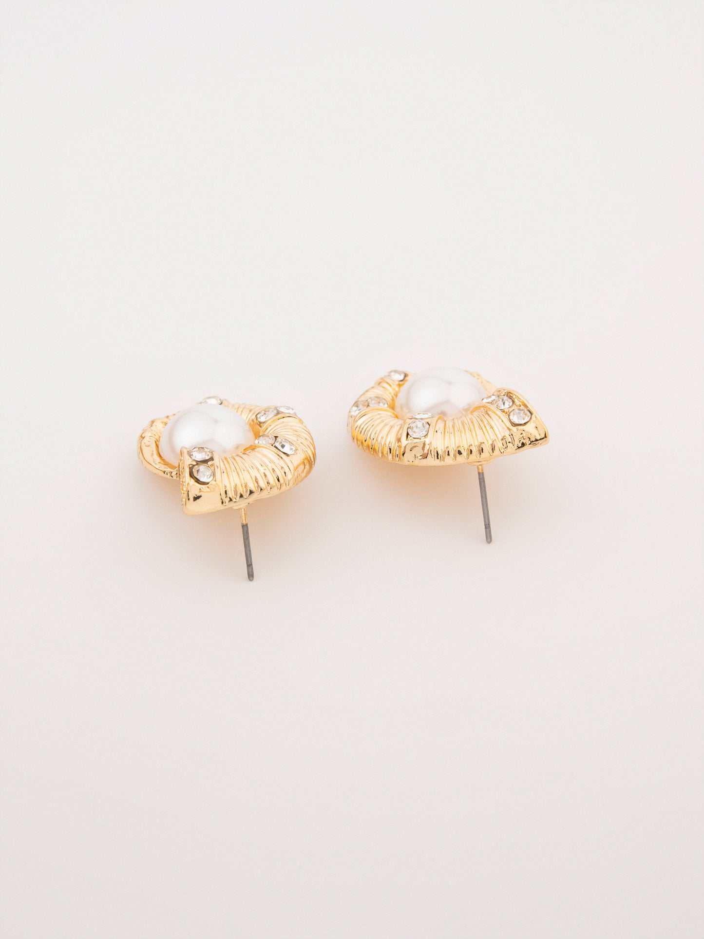 Pearl Studs