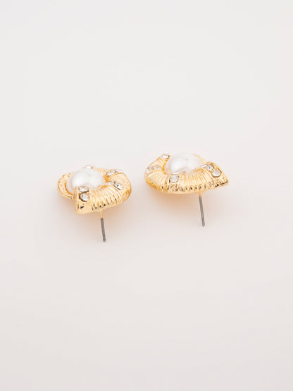 Pearl Studs