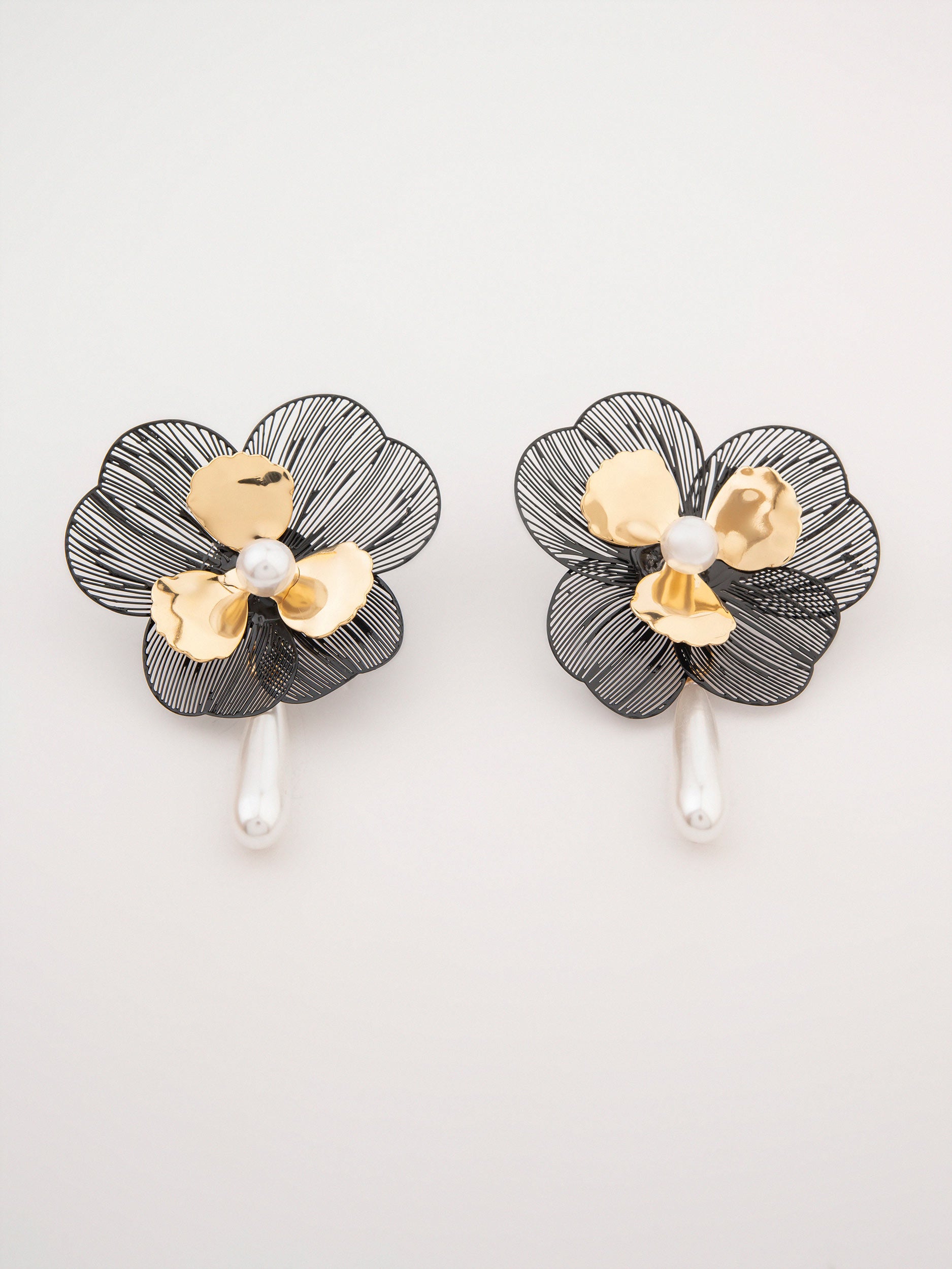 Flower Mesh Drops