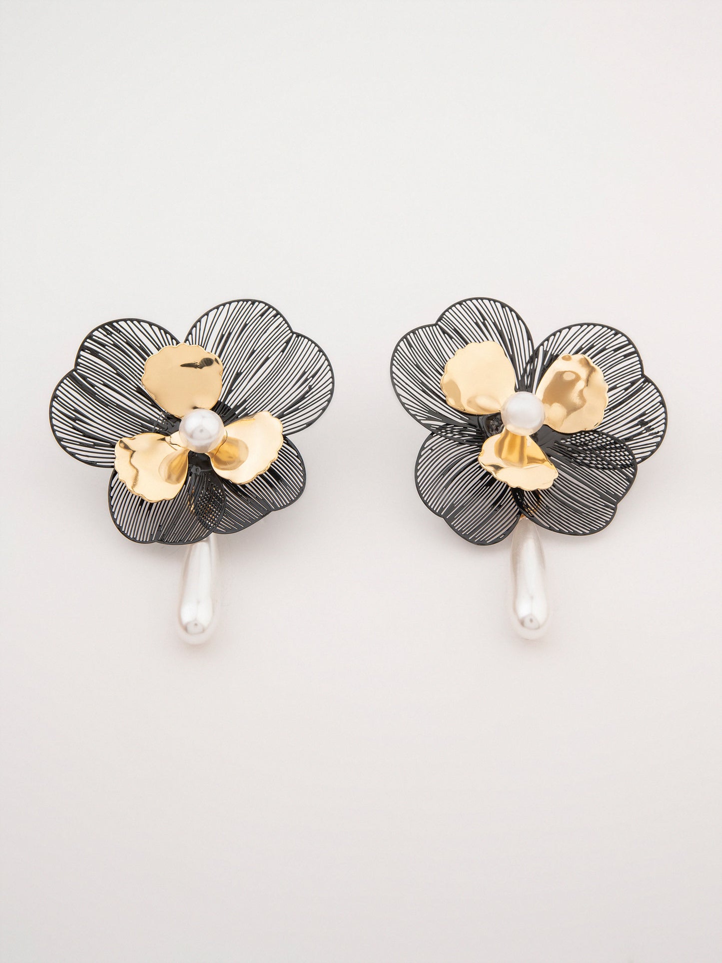Flower Mesh Drops