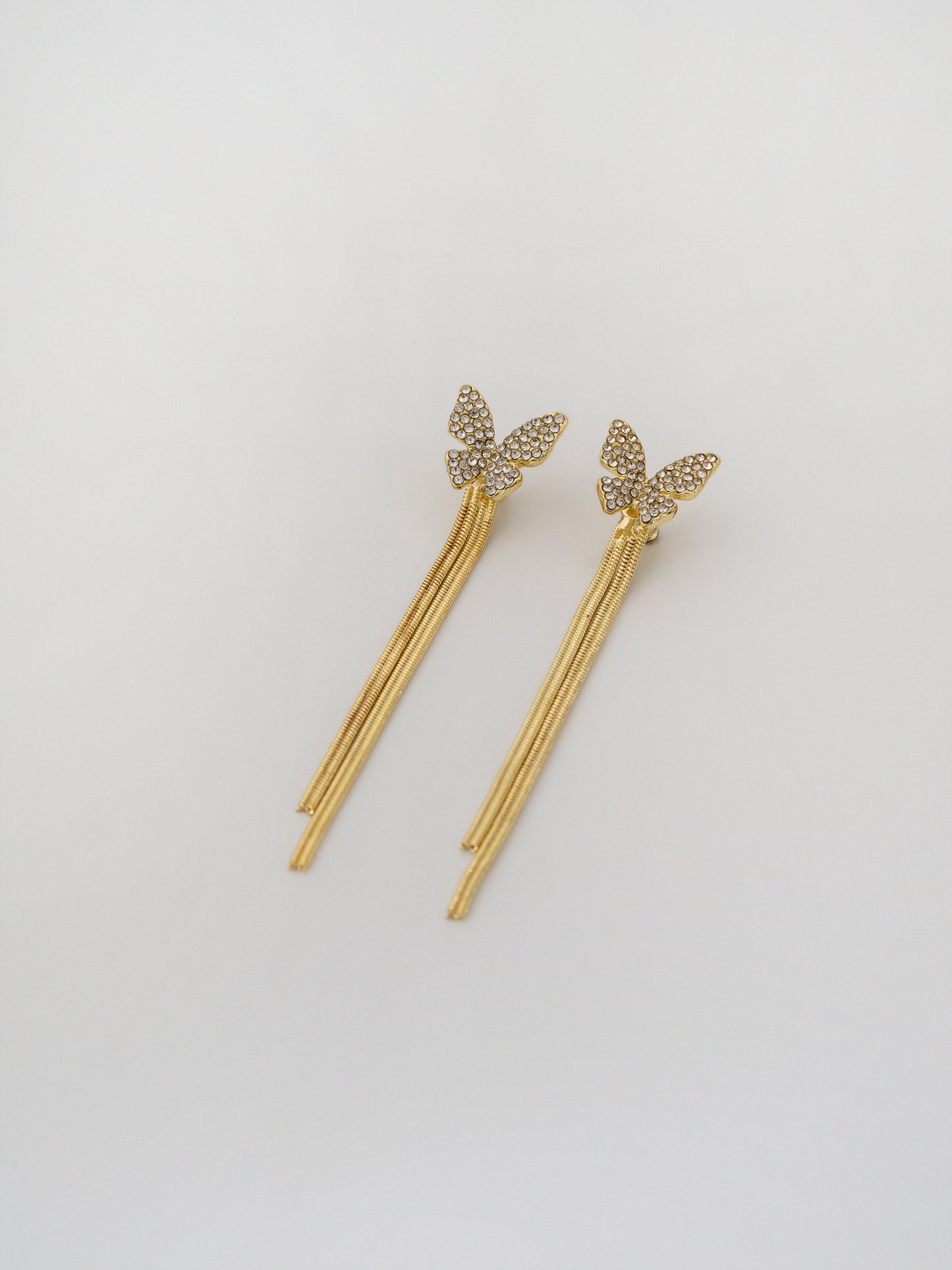 Amoura Tassels