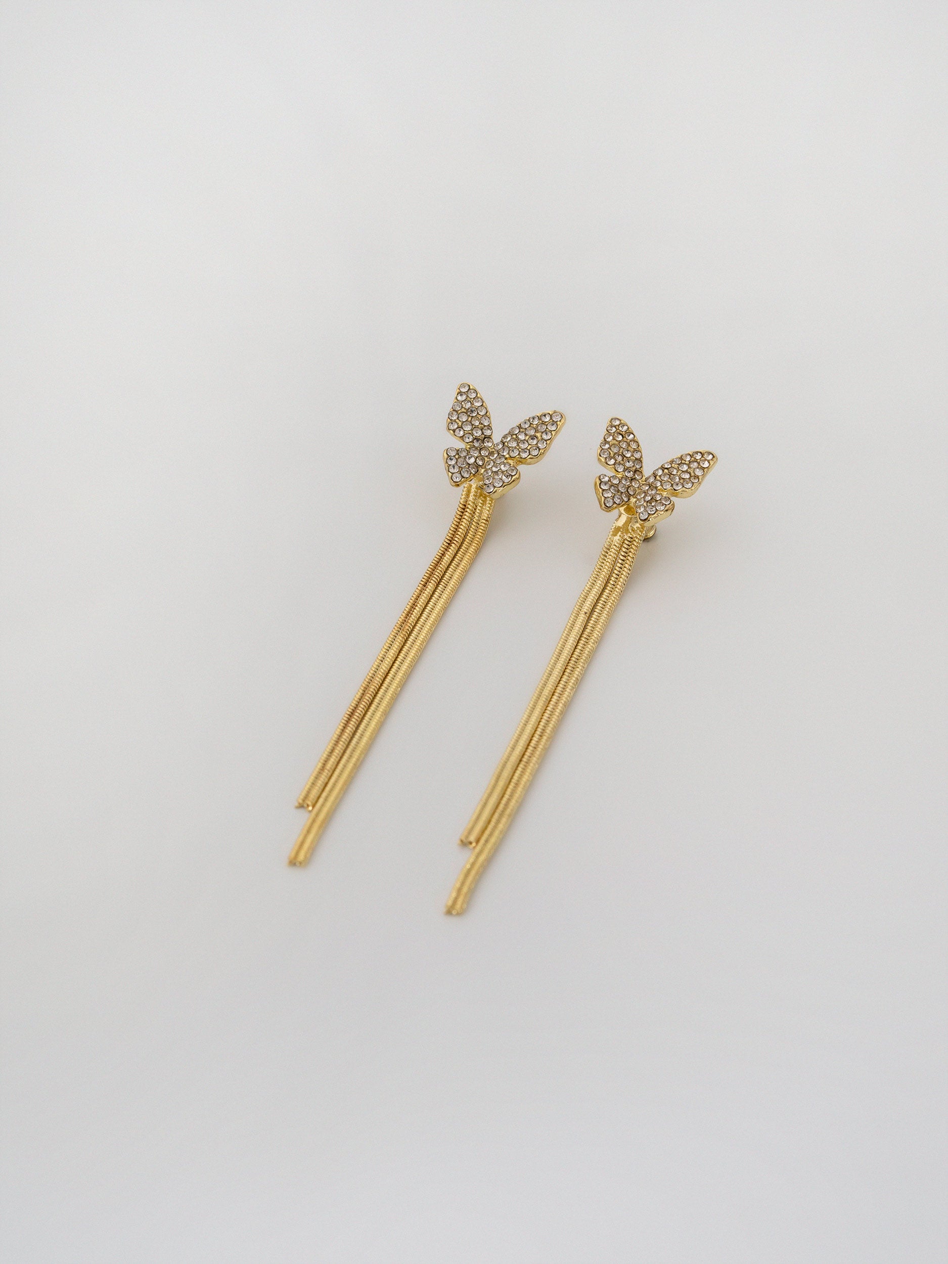 Amoura Tassels