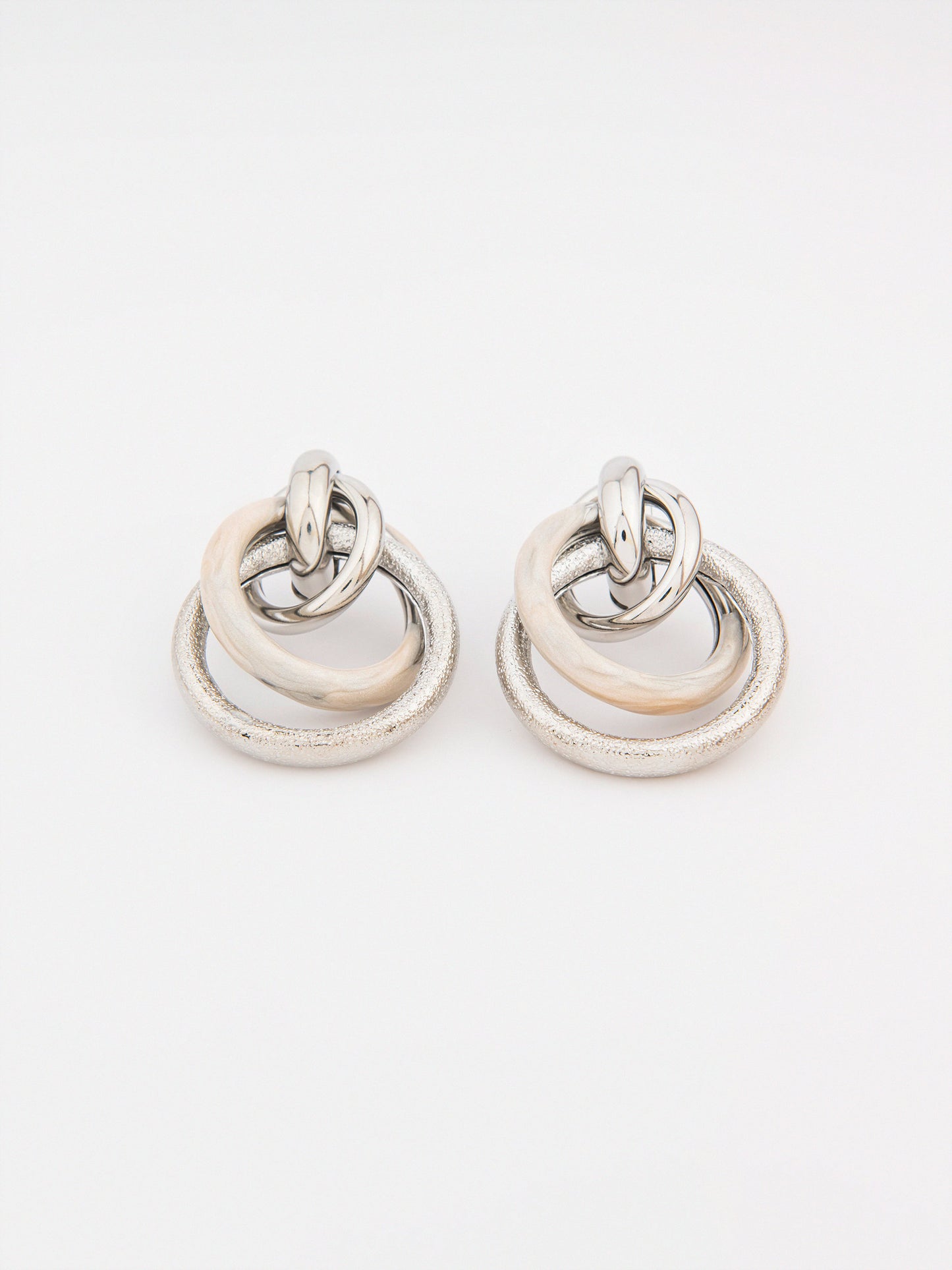 Interlinked Hoops