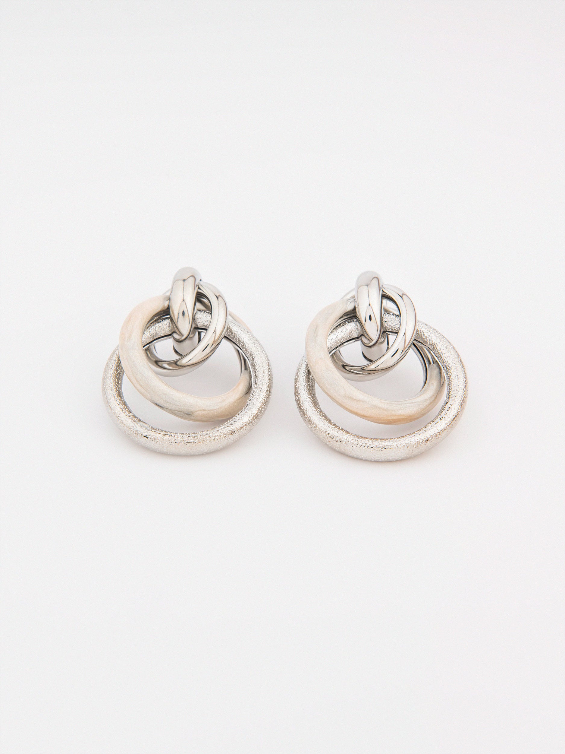 Interlinked Hoops