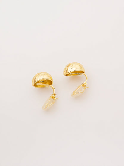 Hammered Studs