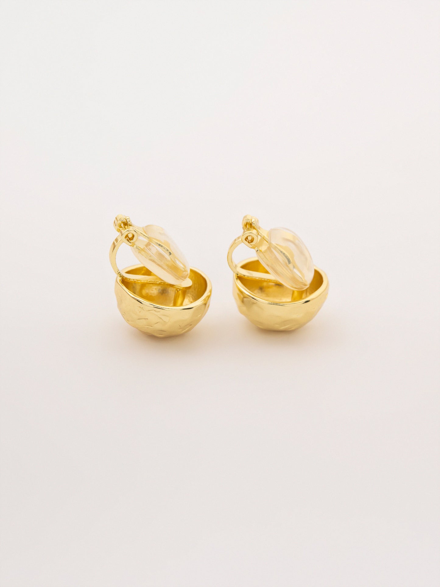Hammered Studs