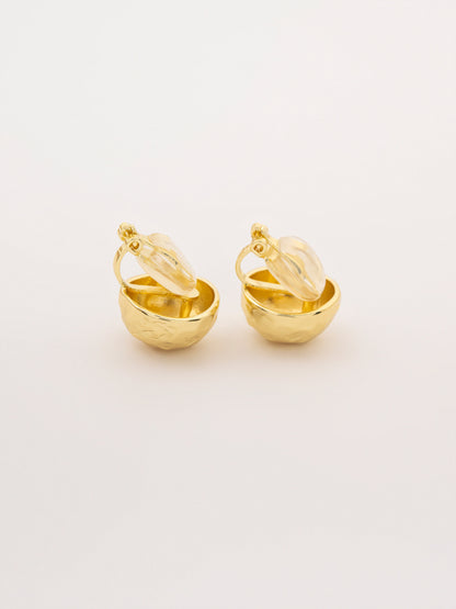 Hammered Studs