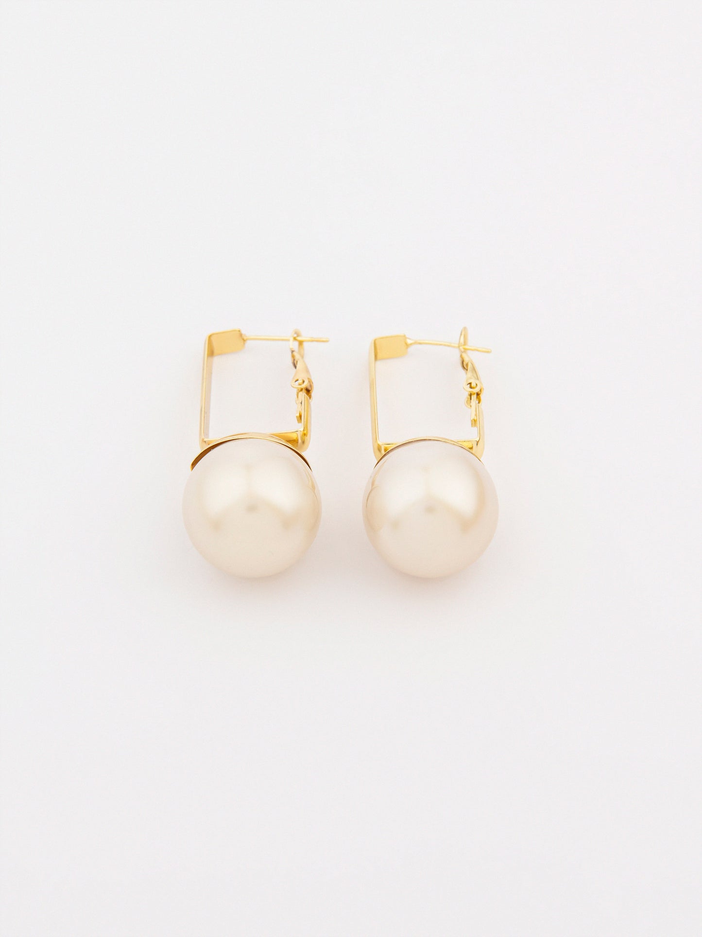 Pearl Drops