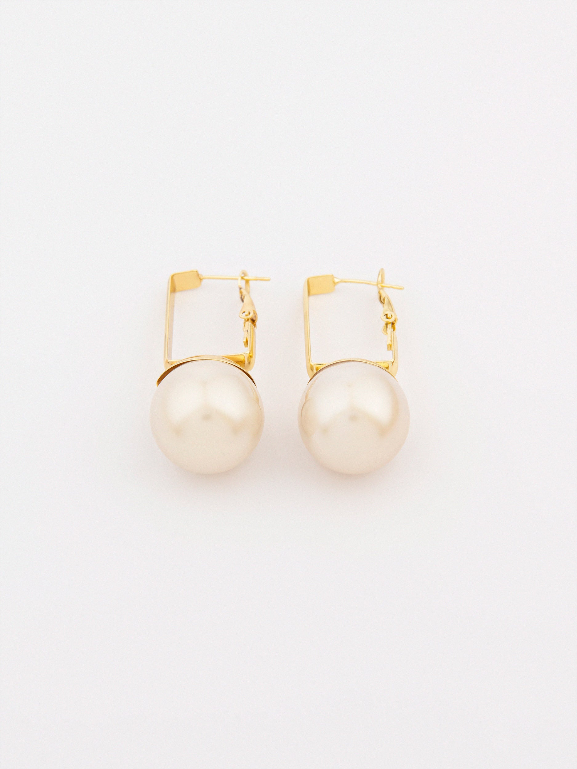 Pearl Drops