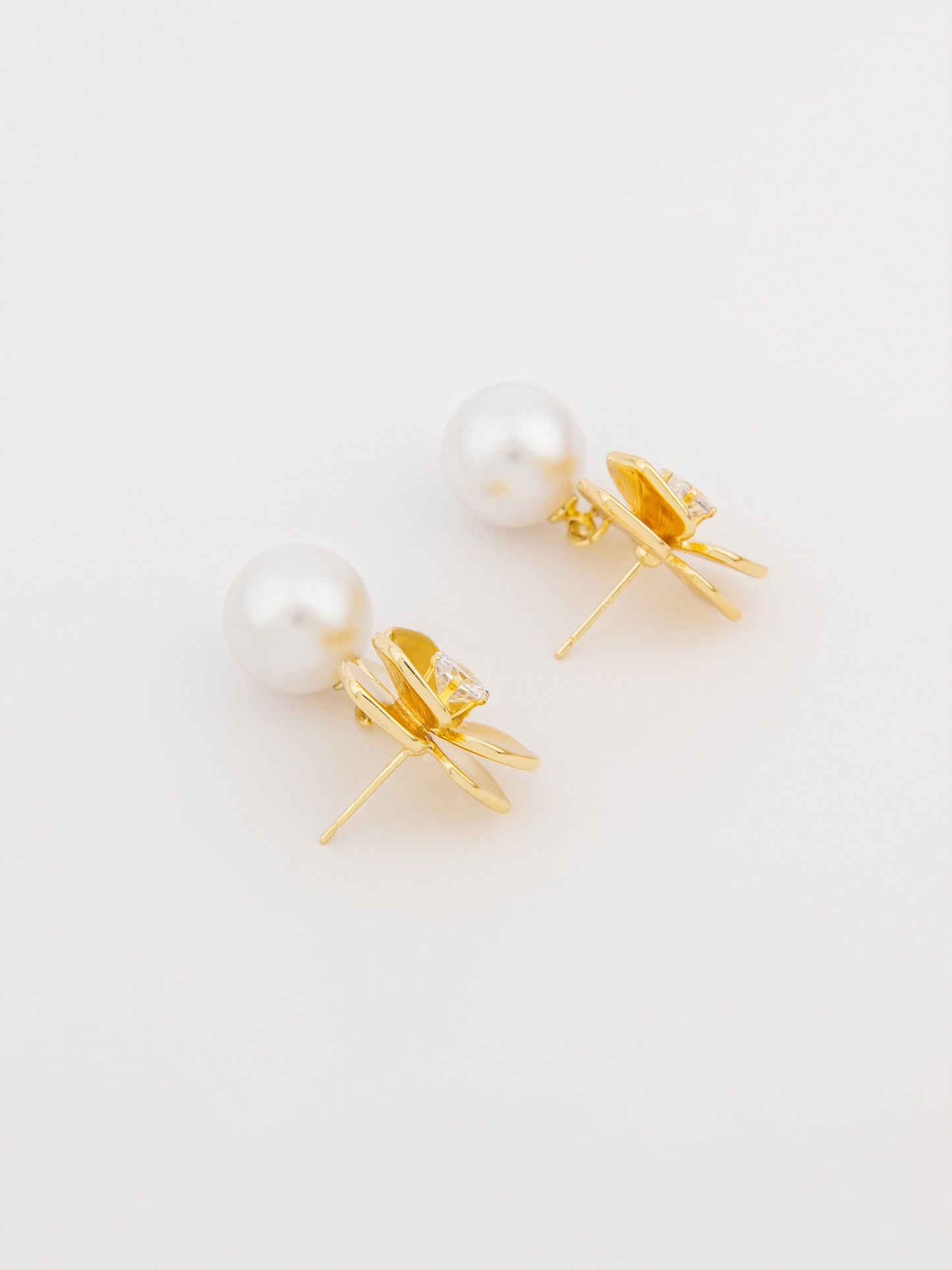 Floral Pearl Drops