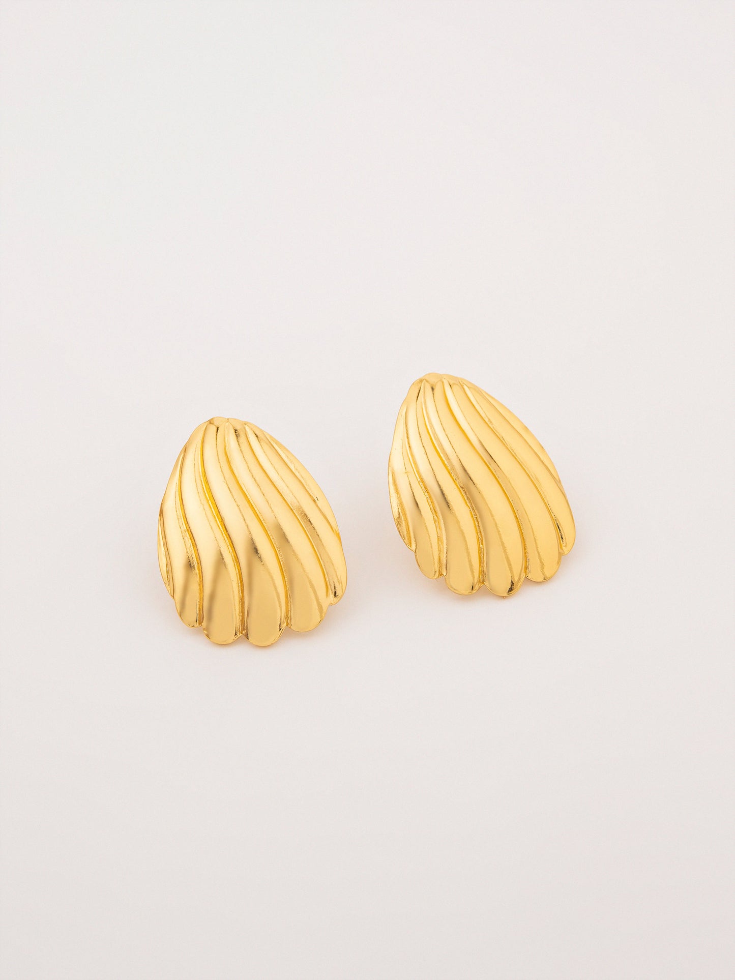 Shell Studs