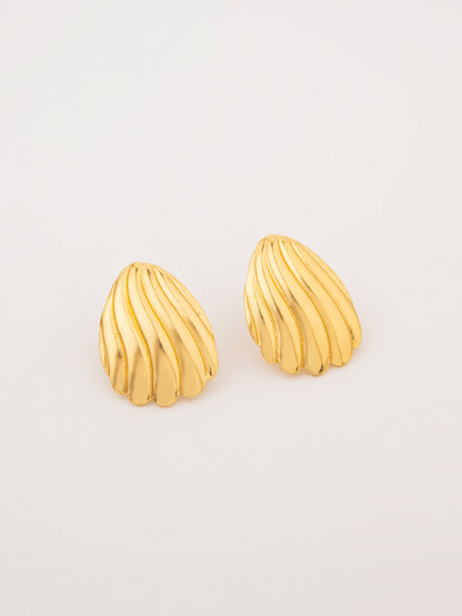 Shell Studs