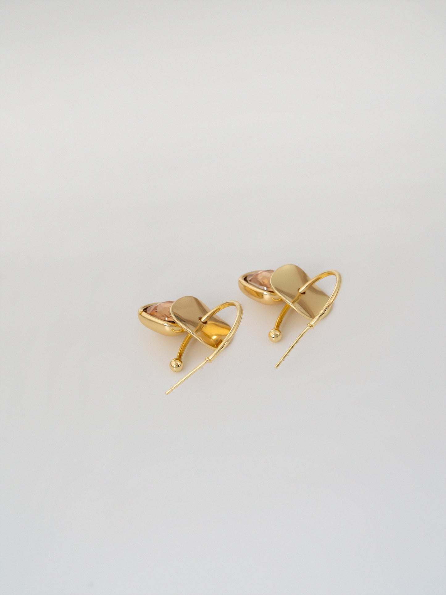 Esmira Hoops