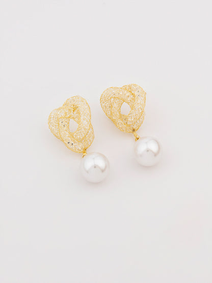 Knot Pearl Drops
