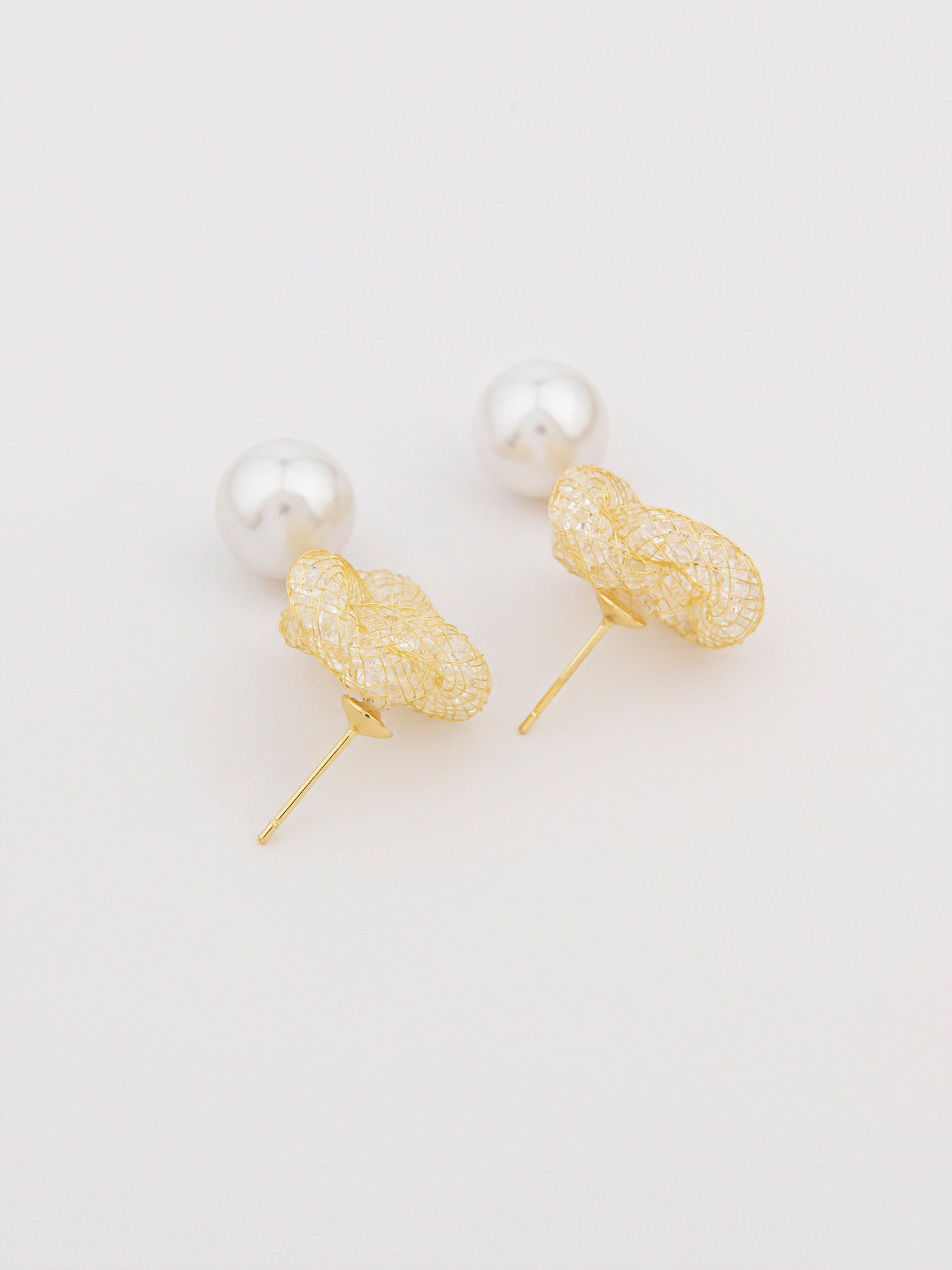Knot Pearl Drops