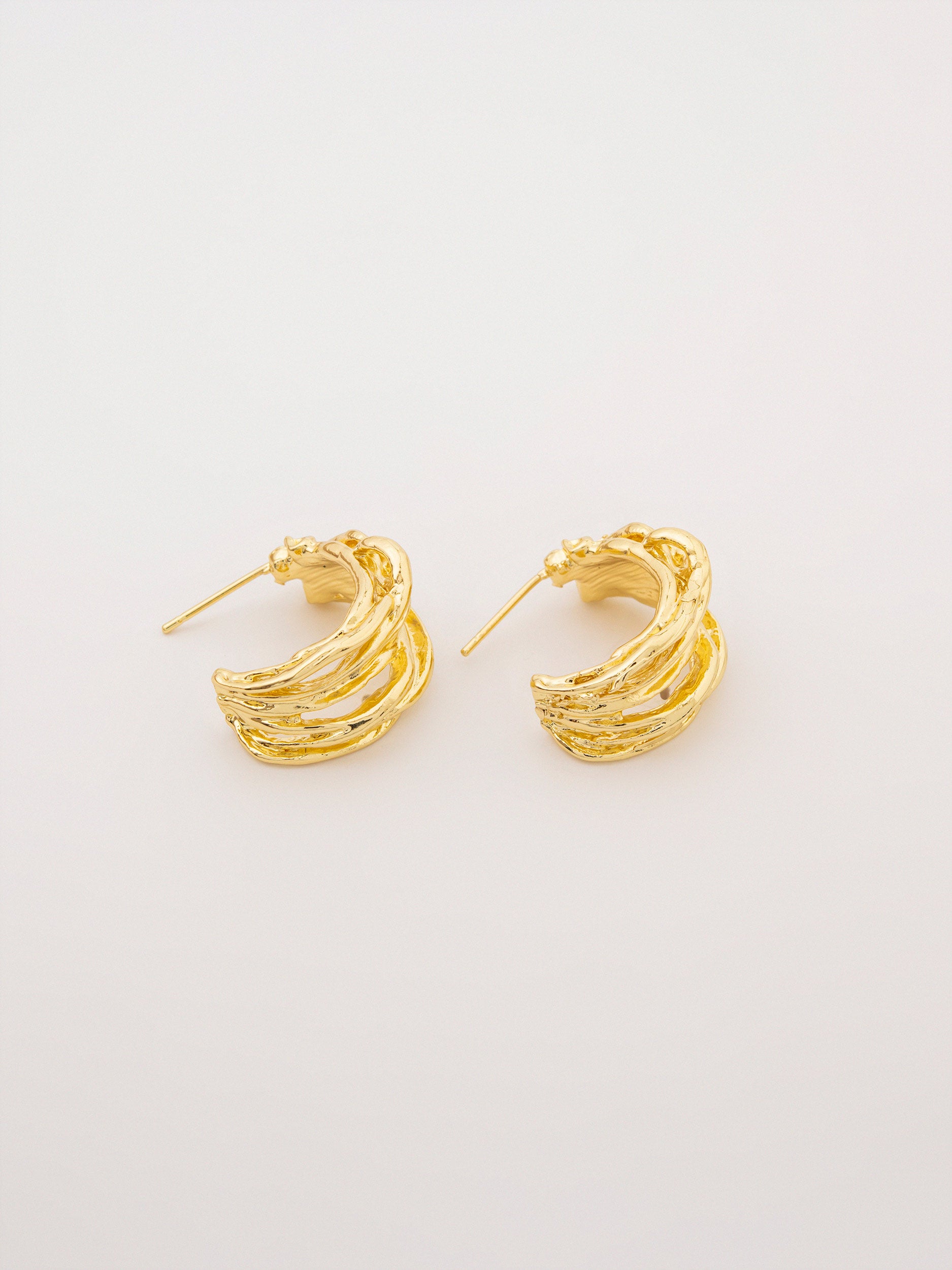 Curved Studs