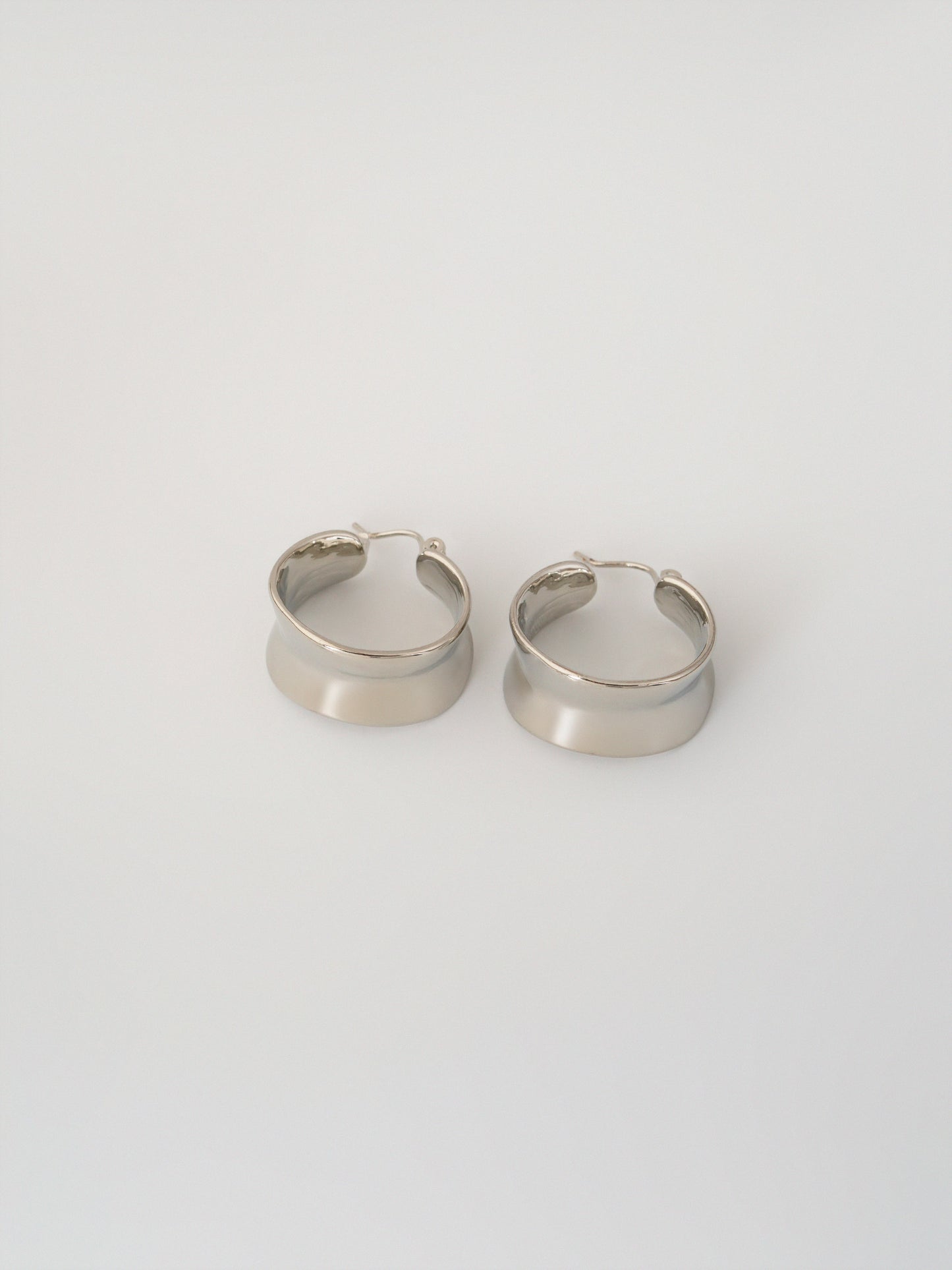 Ovelle Hoops