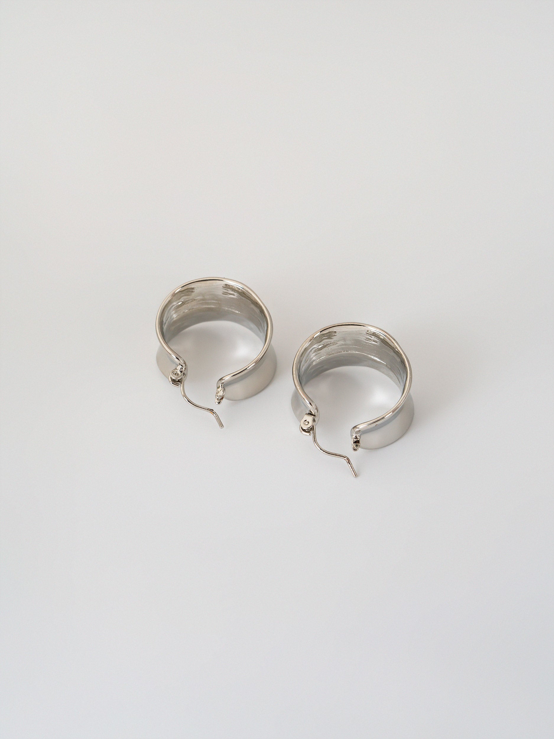 Ovelle Hoops
