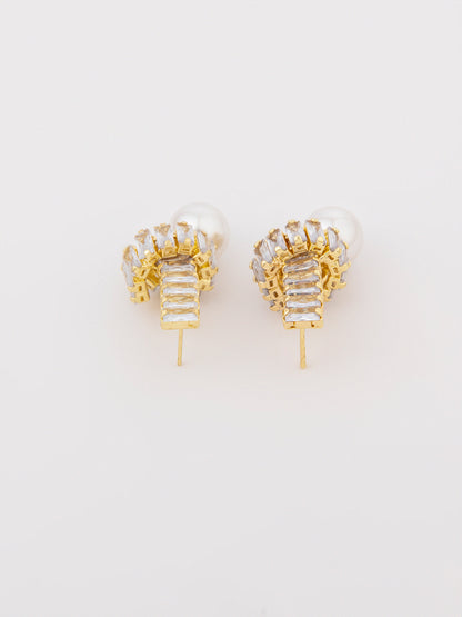 Knote Pearl Earrings