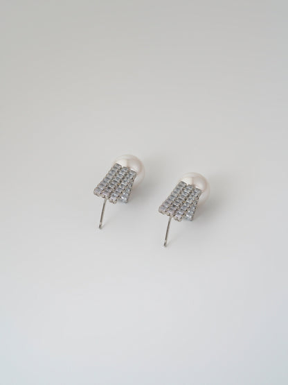 Elanora Studs
