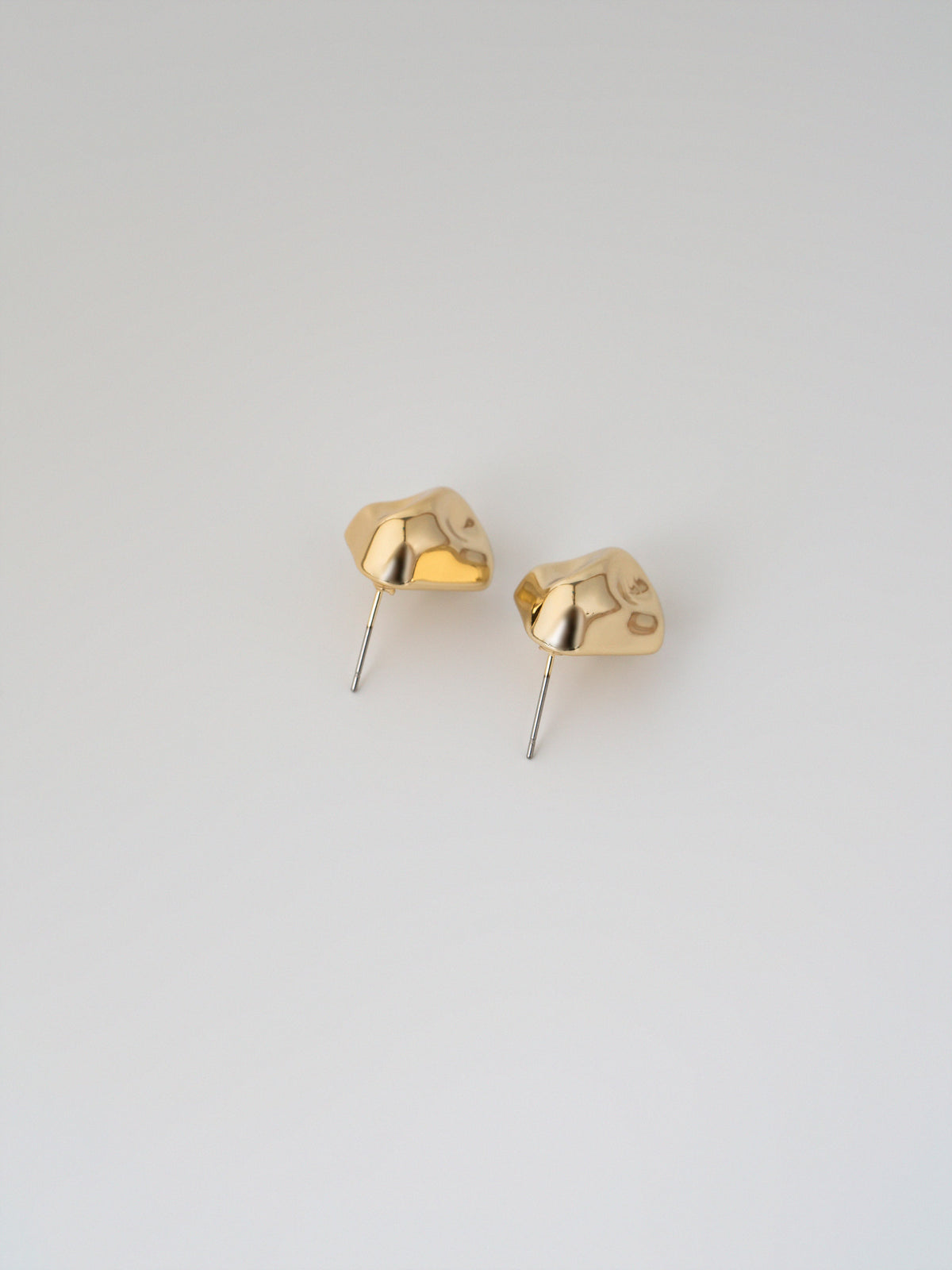 Pebble Studs