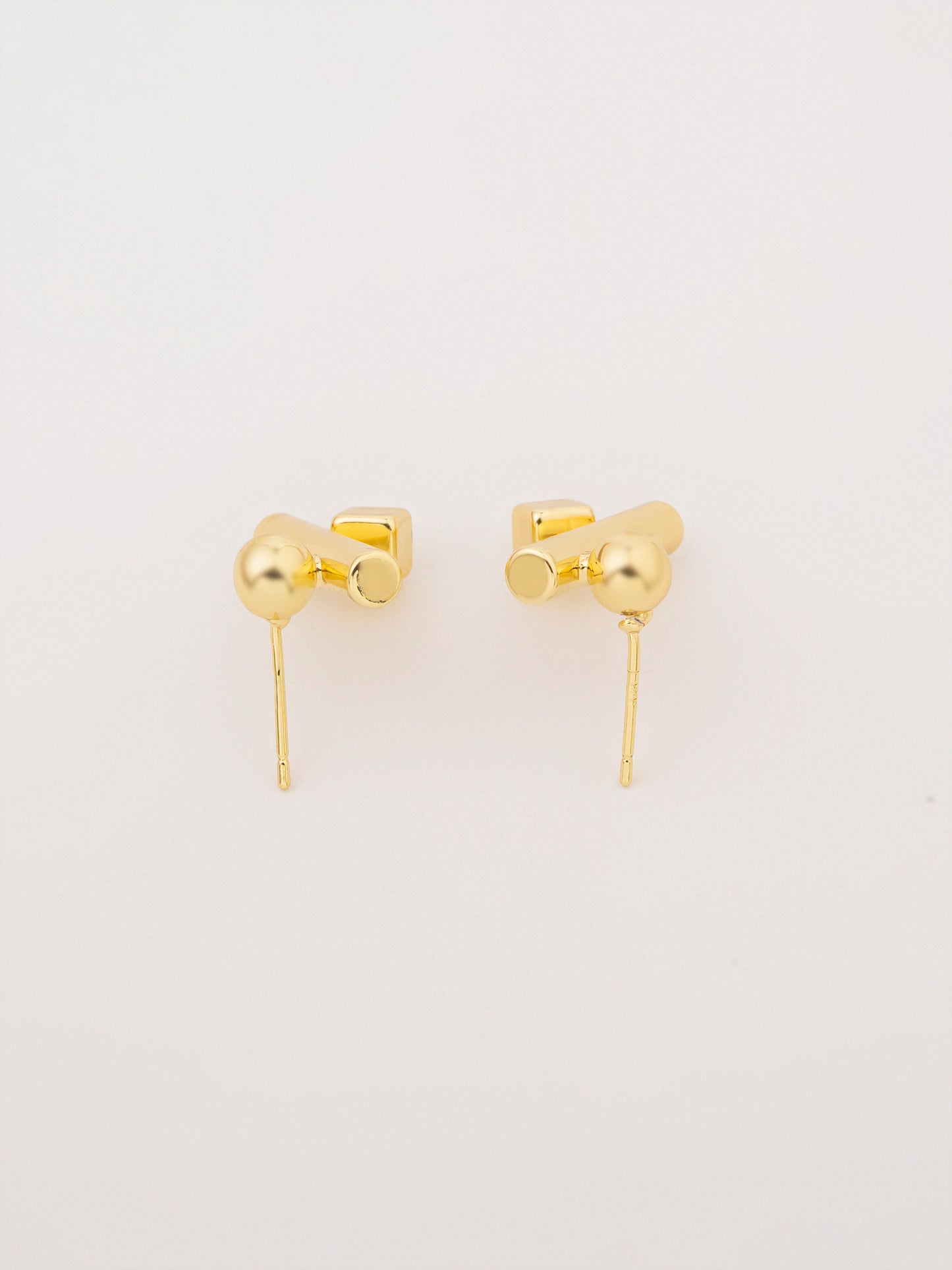 Geometric Studs