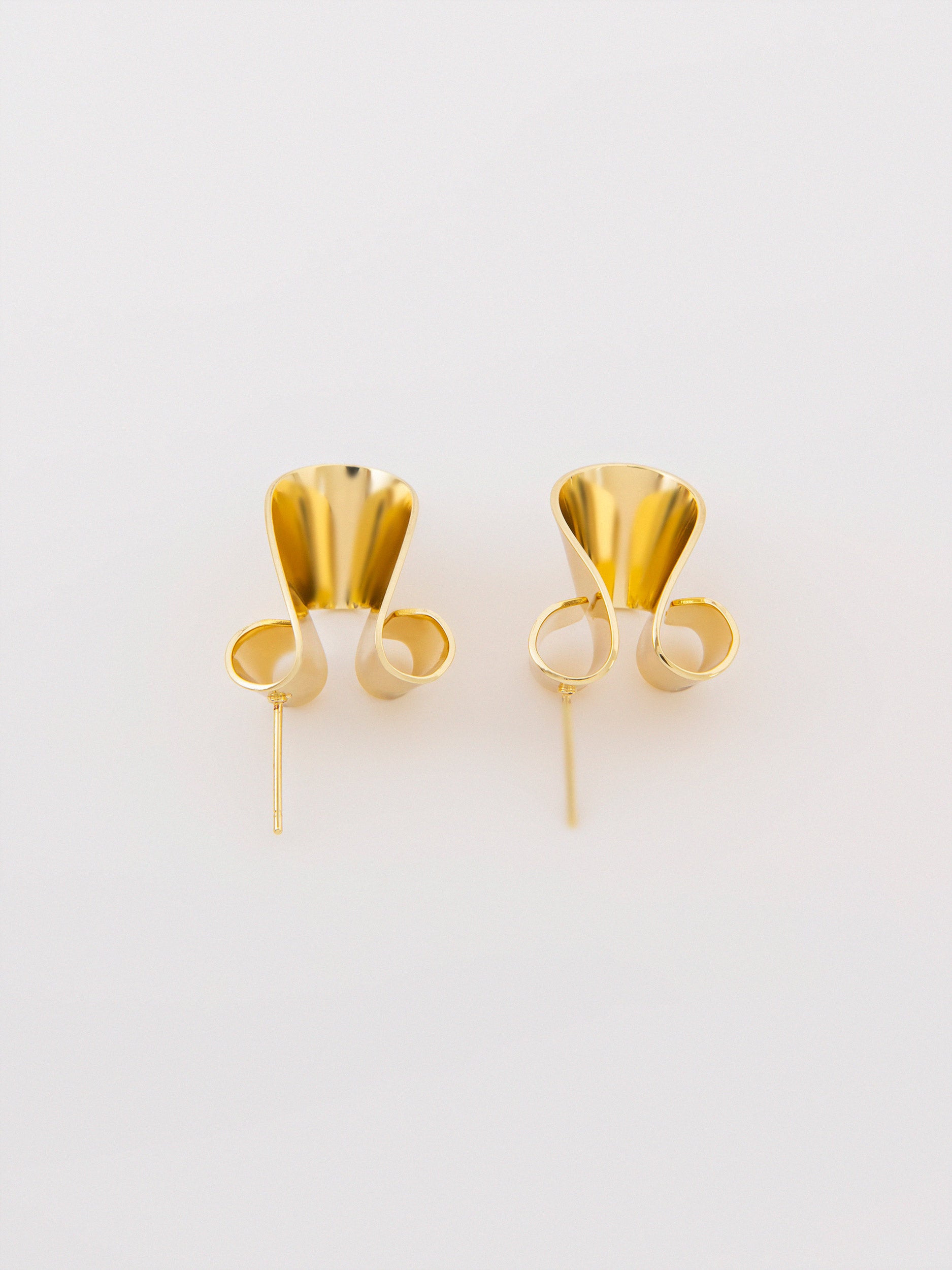 Folded studs