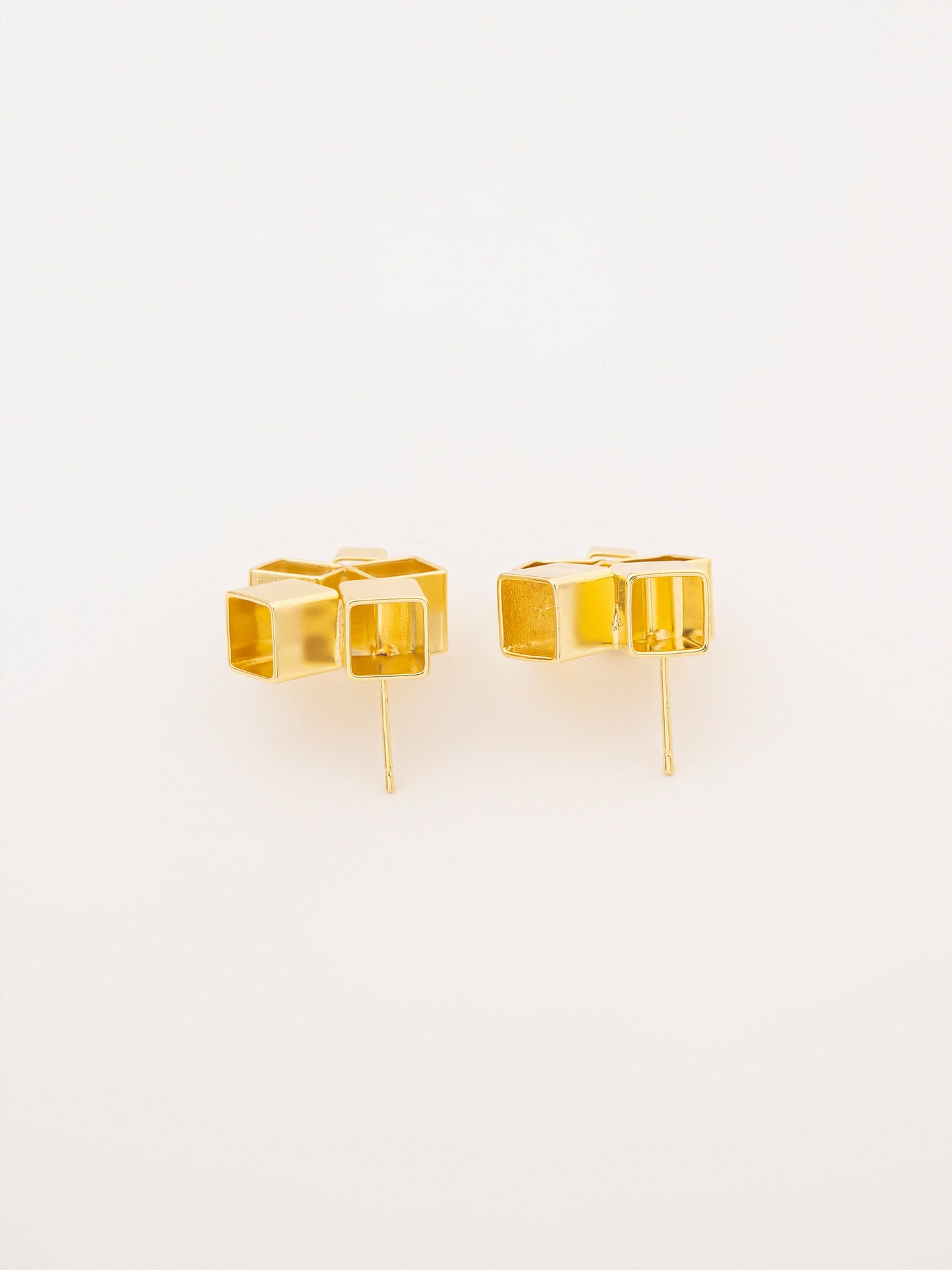 Cube Studs