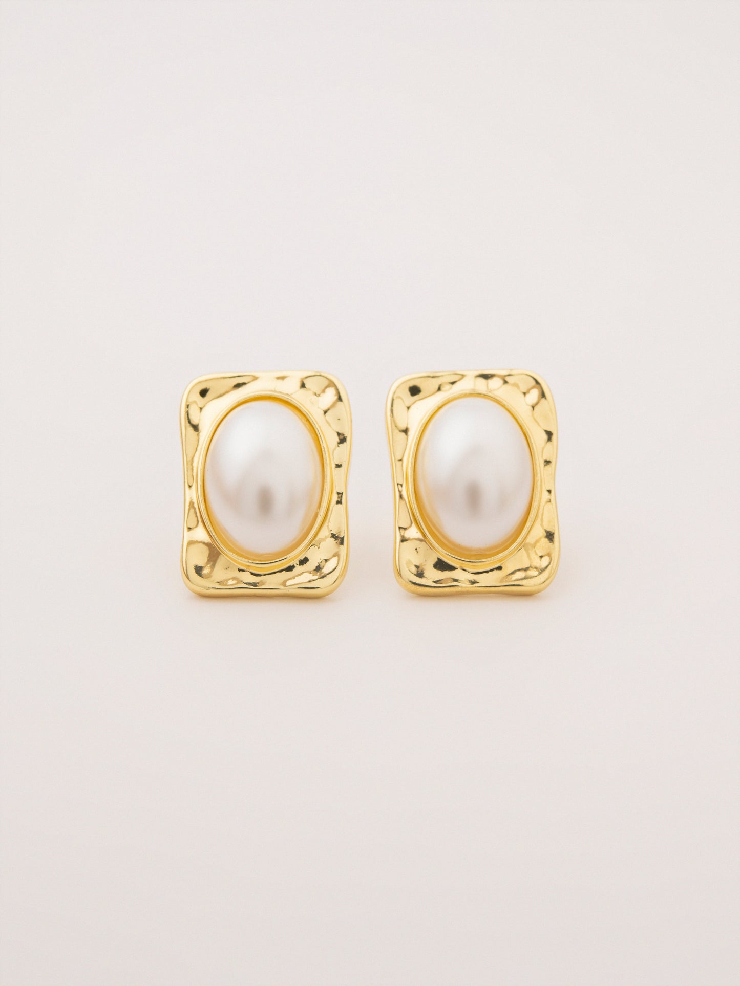 Pearl Studs