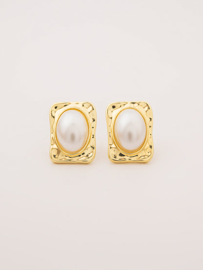 Pearl Studs