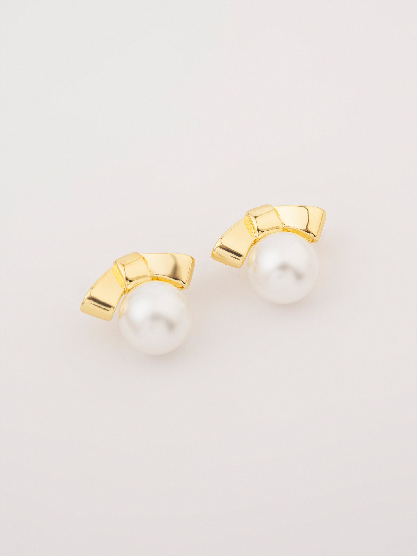 Pearl Studs