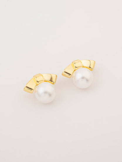 Pearl Studs