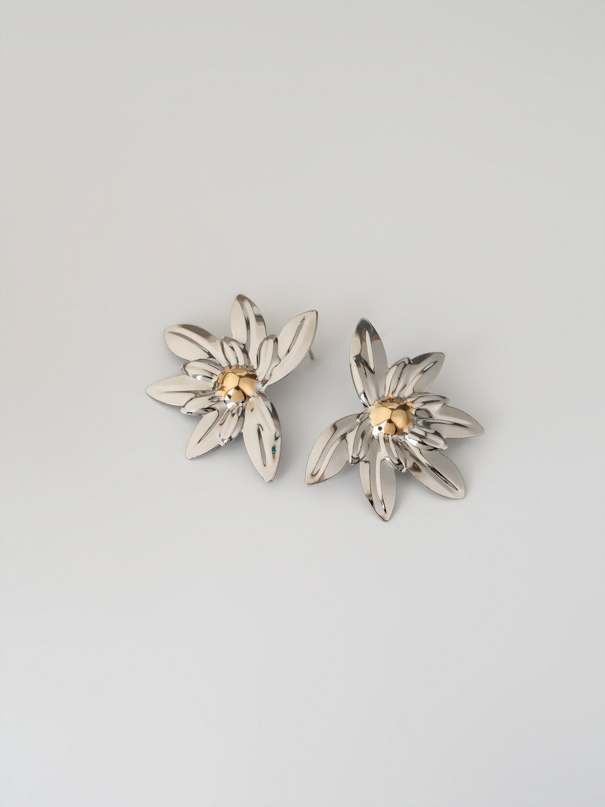 Bloom Studs