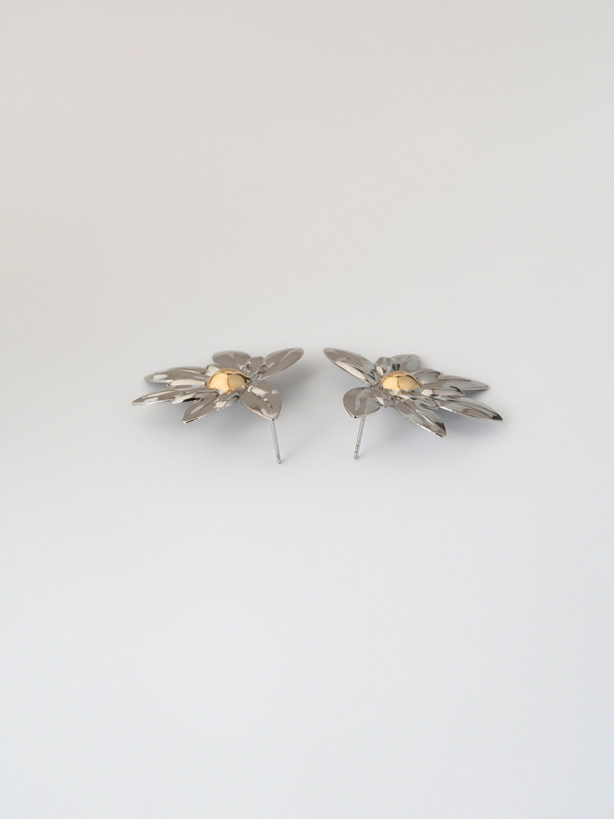 Bloom Studs